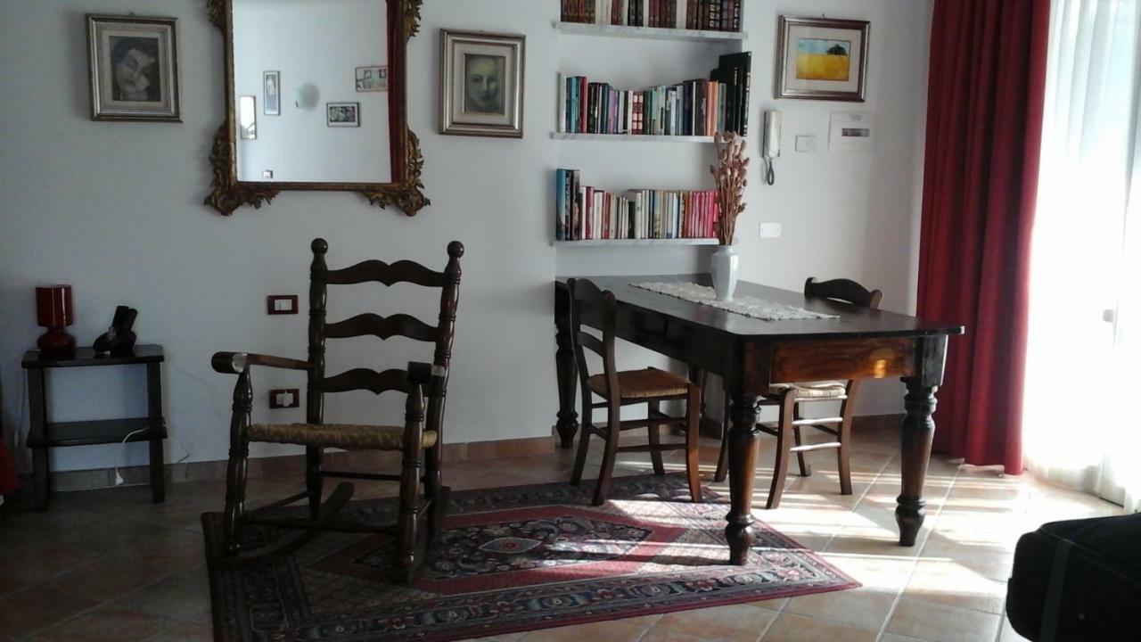 Bed & Breakfast 4U Parcheggio Interno เคียวารี ภายนอก รูปภาพ